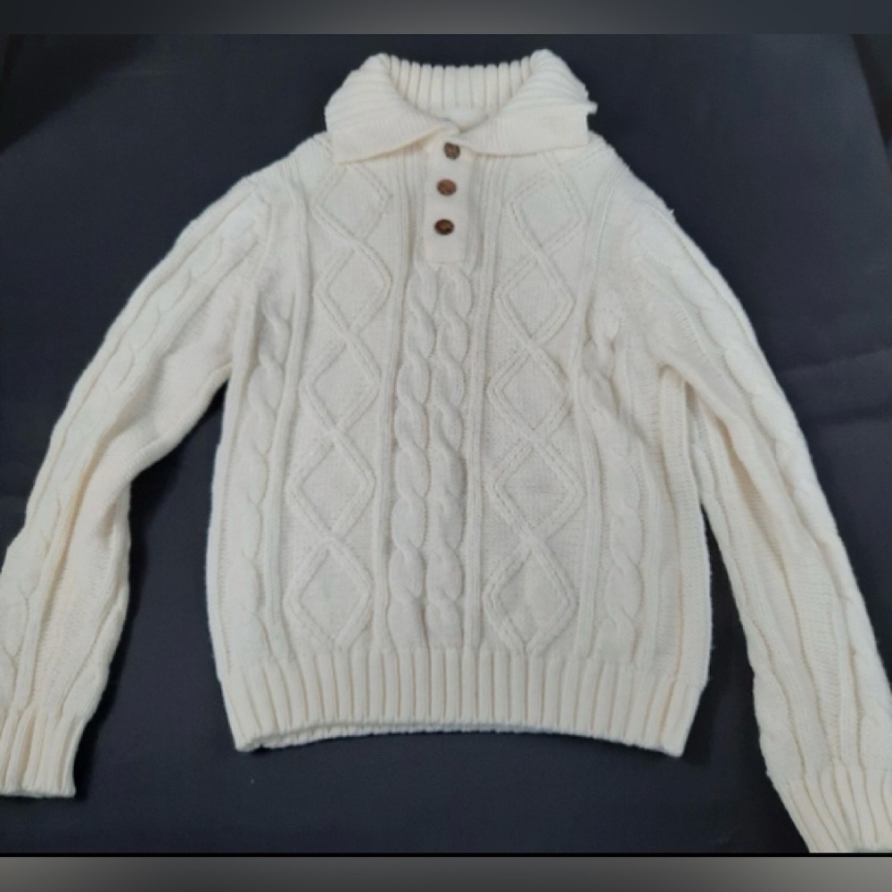 Elegant Cream Cable Knit Turtleneck Sweater
